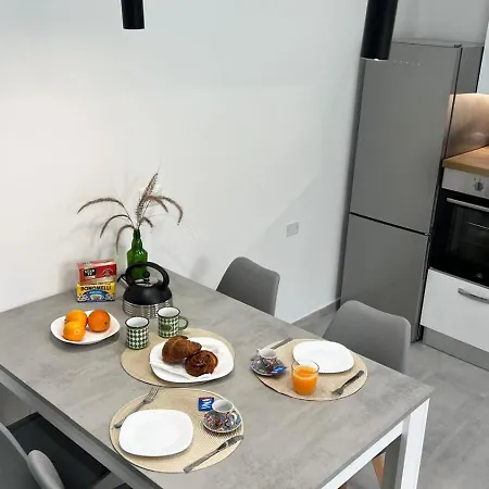 Leonessa Quarto em Acomodações Particulares *